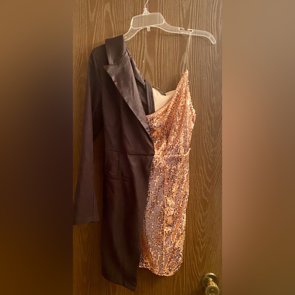 Mini Dress - Picture 1 of 4